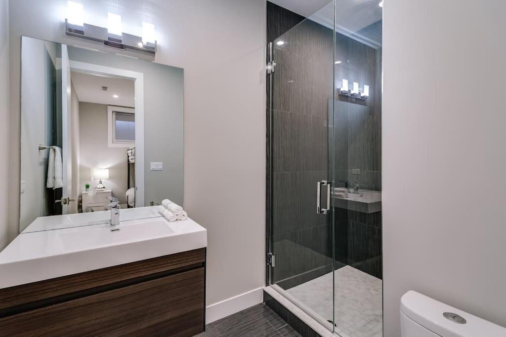 Stunning Duplex Condo #1 - Downtown River North シカゴ エクステリア 写真